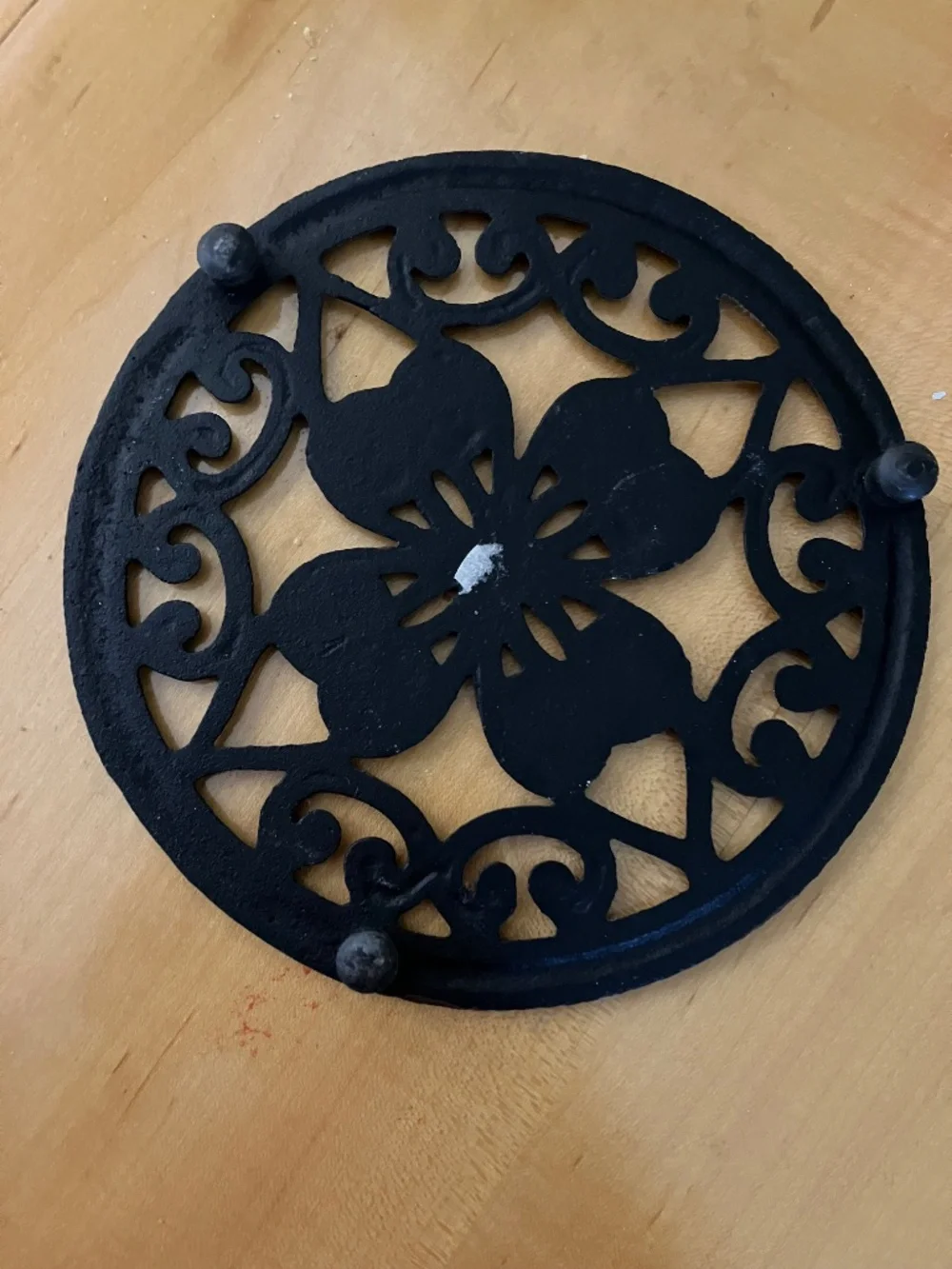 None trivet spring